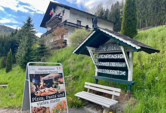 Pension / Alpenpension / Alpine Guesthouse