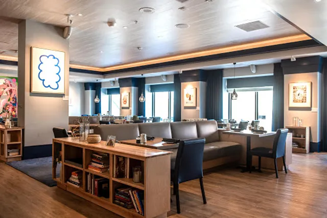 The Studio Kitchen & Cocktails