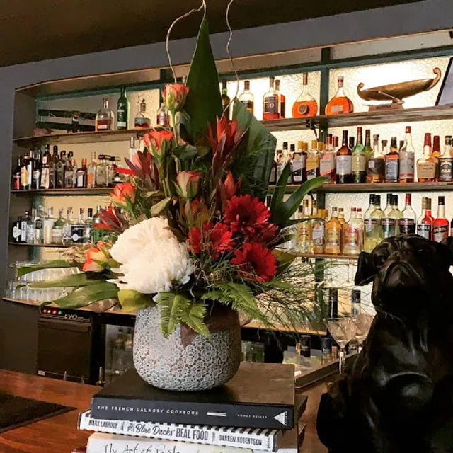 Bert's Restaurant & Bar