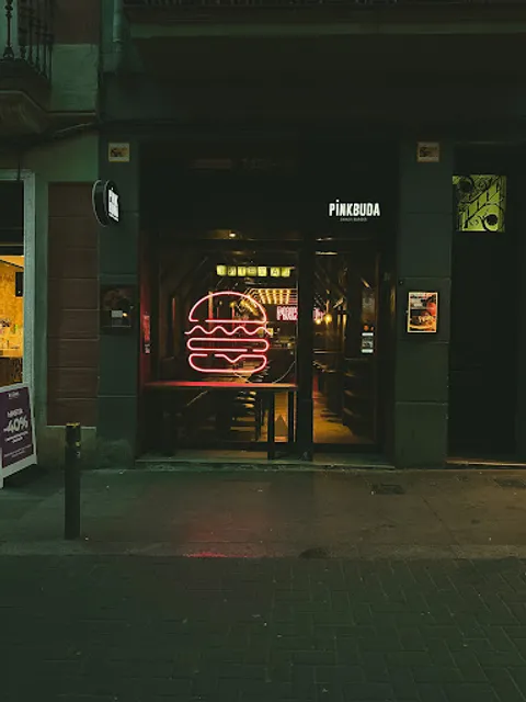 PINK BUDA BURGER | Gràcia