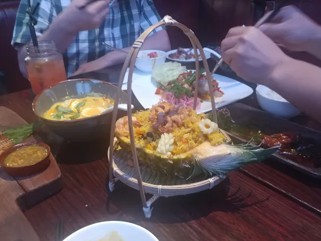 Poets Restaurant & Lounge