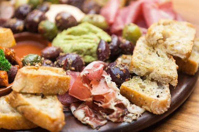 Vesuvio Jazz & Tapas Bar