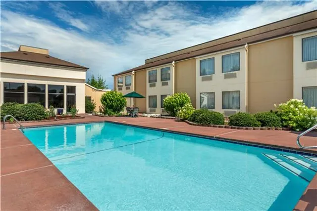 Quality Inn West of Asheville