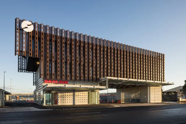SeaLink - Hamer Street Ferry Terminal