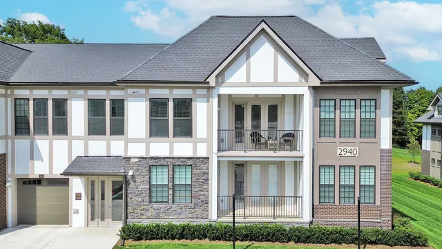 Legacy Rochester Hills Apartments