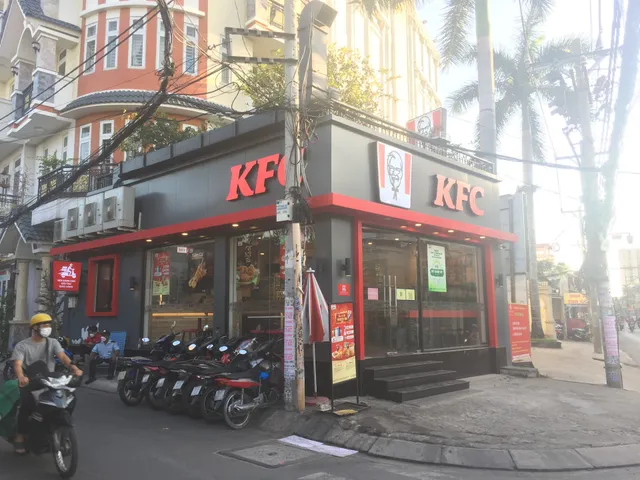 KFC Phan Huy Ích