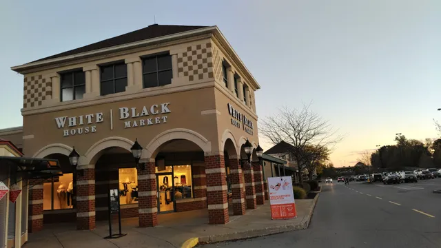 White House Black Market