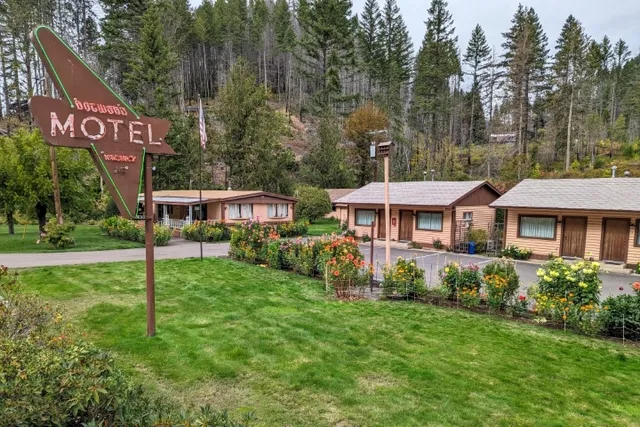 Dogwood Motel