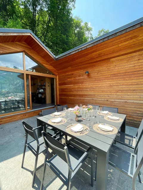 Wild Villa Experience