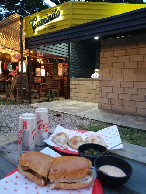 El Merendero Food Park Av México