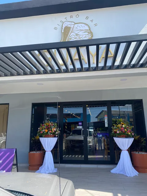 Guaya Bistró • Plaza Los Laureles