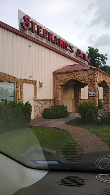 Stephanie's Bridal Wholesale & Rtl