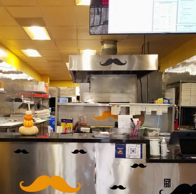 Bigotes Pizza