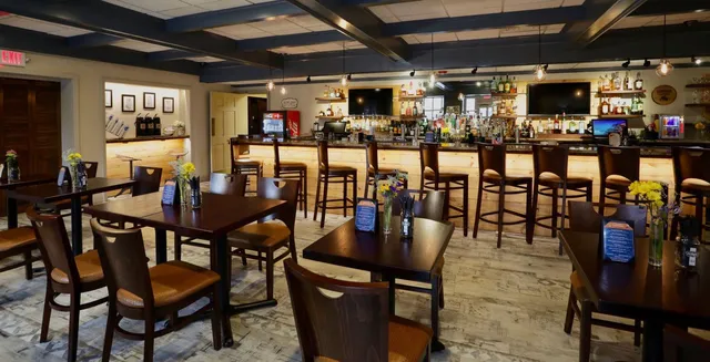 Greenside at Tunxis Country Club