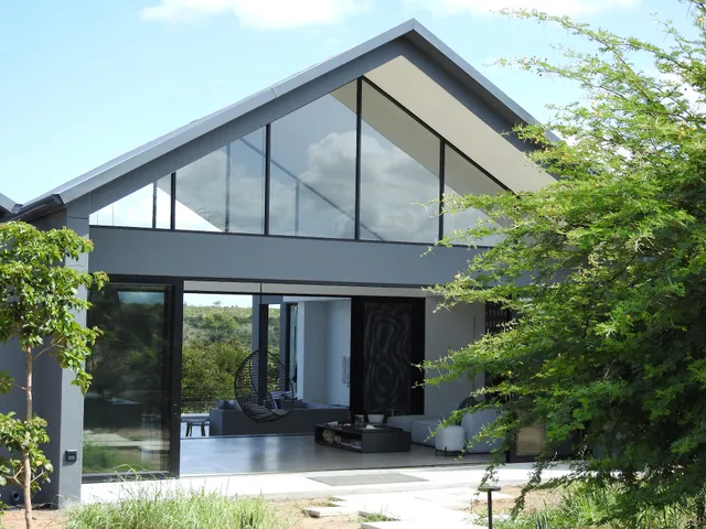 Kingfisher River Lodge