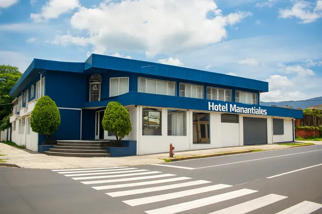Hotel Manantiales