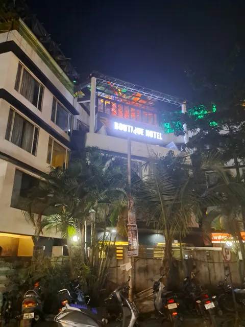 OYO 5699 Hotel Monarch Boutique