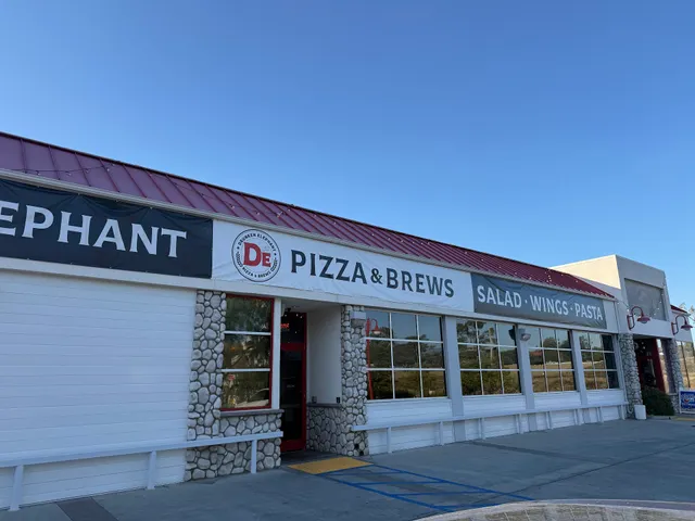 Drunken Elephant Pizza & Brews