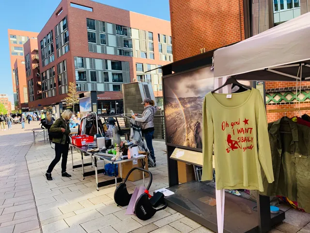 Langschläfer-Flohmarkt Überseeboulevard