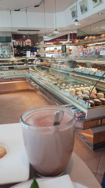 Conditorei Schelbert AG Brunnen Park.