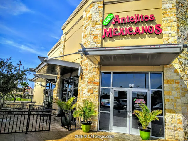 100% Antojitos Mexicanos