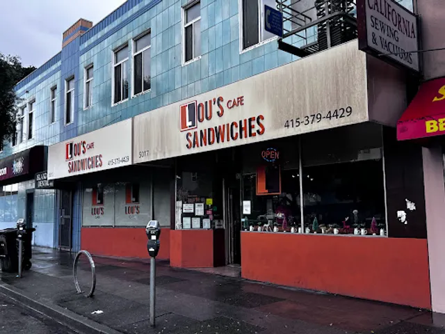Lou's Cafe