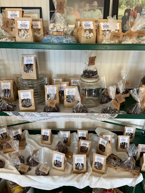 Byrd's Hoot Owl Pecans