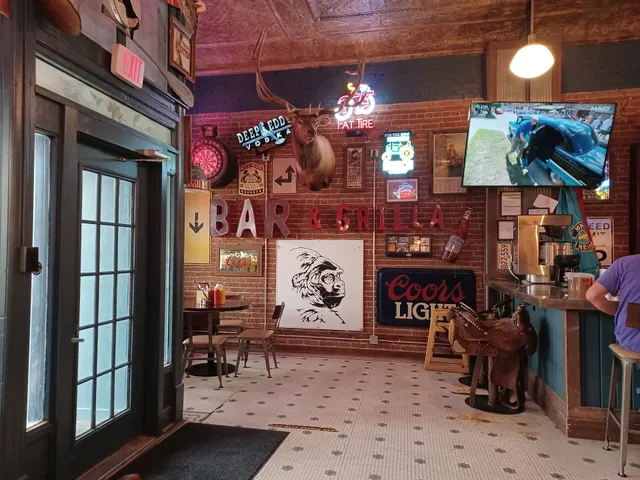 Nosey Rosey's Bar & Grilla