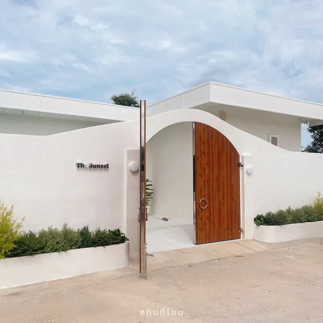 The Sunset Villa Huahin