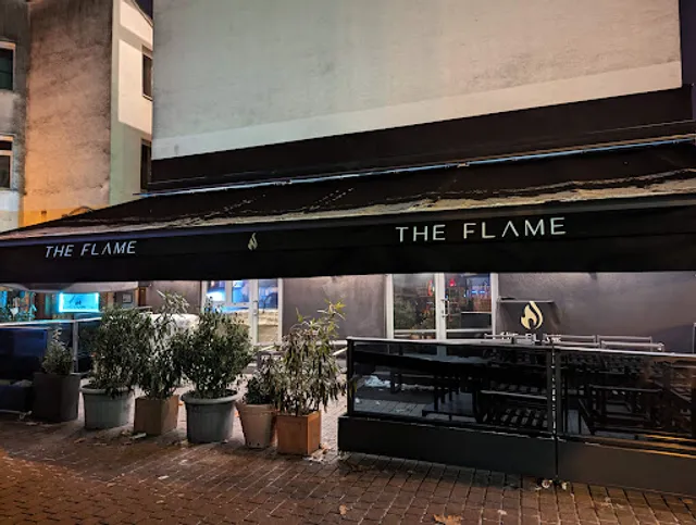 The Flame Frankfurt - Cocktail- & Shishabar