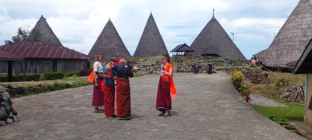 Farila Kelimutu Lodge