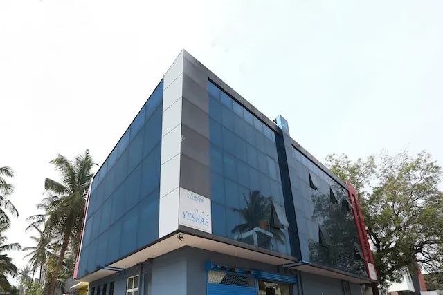 OYO 24210 Yashas Residency