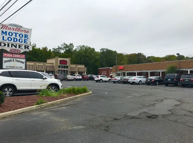 Marlboro Motor Lodge