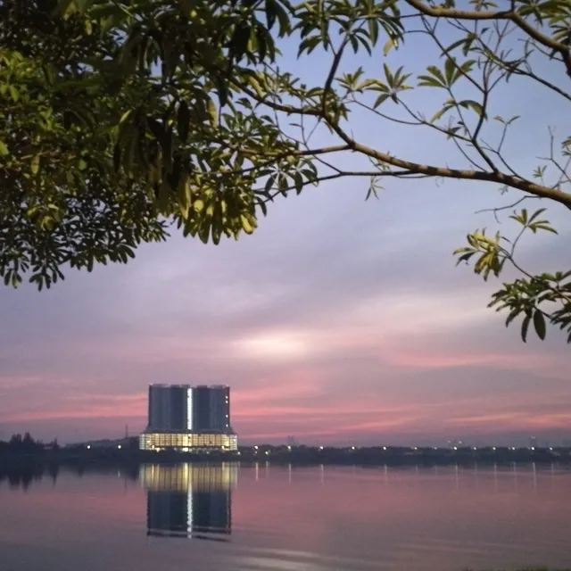 Skyvilla @ D’Island Residences