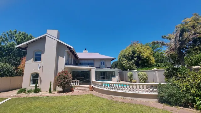 Rustic Manor Guest House and Retreat