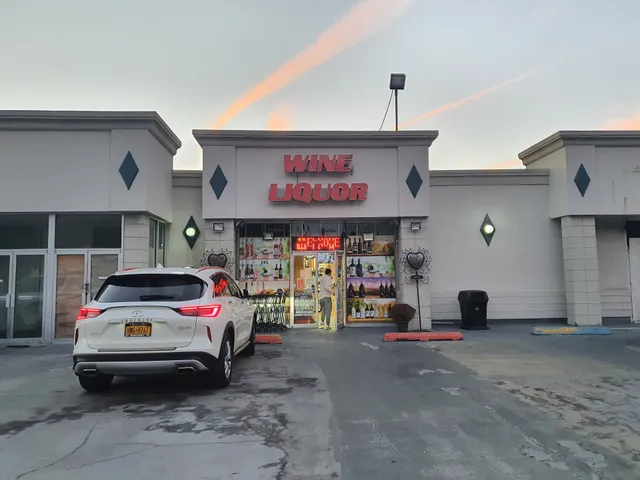 Douglaston Plaza Wines & Spirits