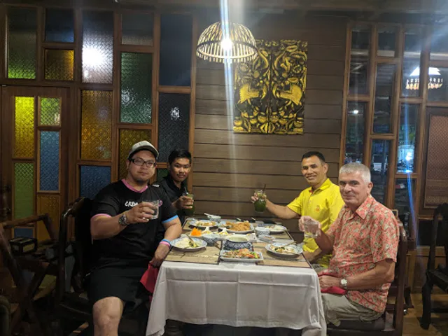 เรือนนพรัตน์