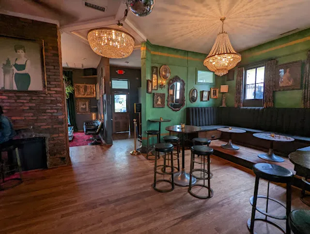 Rosemary & Beauty Queen