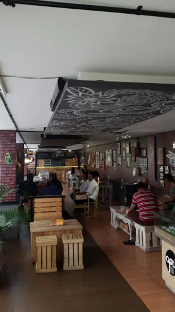 Warung makan Putri Bali & Island Spice Coffee Handicraft