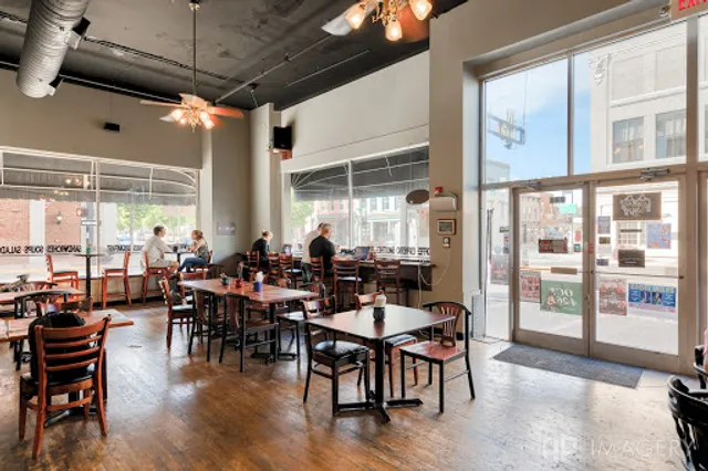 The Hub Coffee House & Cafe