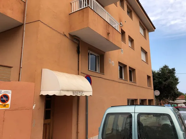 L'Hostal de la Rambla (Antic "El Cisne.")