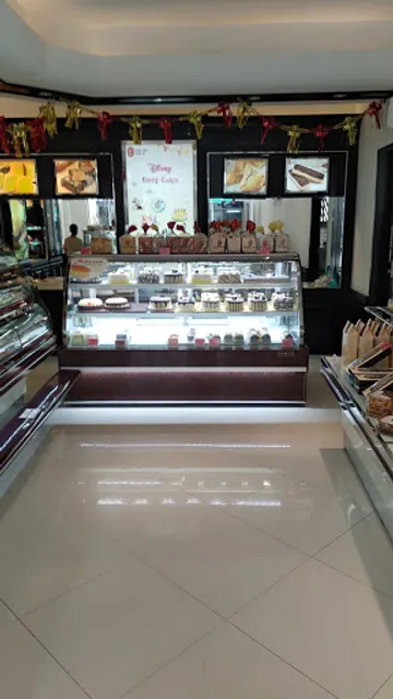 Holland Bakery Talasalapang