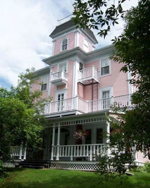 The Old Mansion House