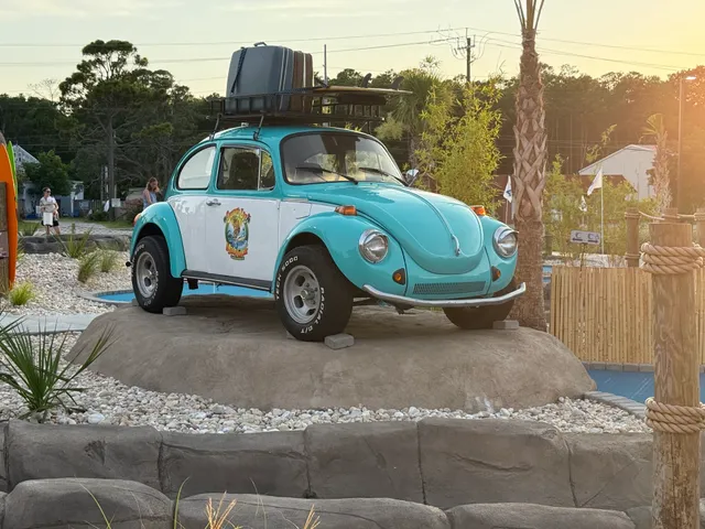 Surfs Up Mini Golf & Tiki Bar