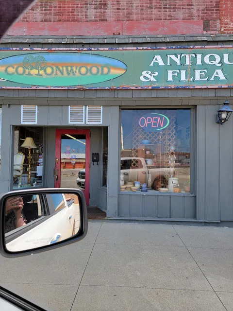 Cottonwood Antique Mall