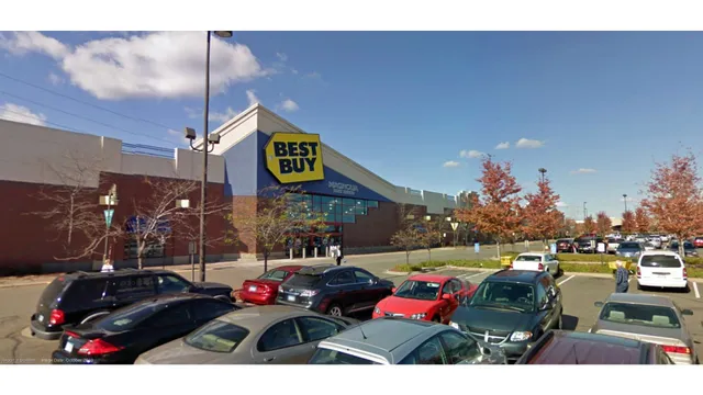 Arbor Lakes Retail Center