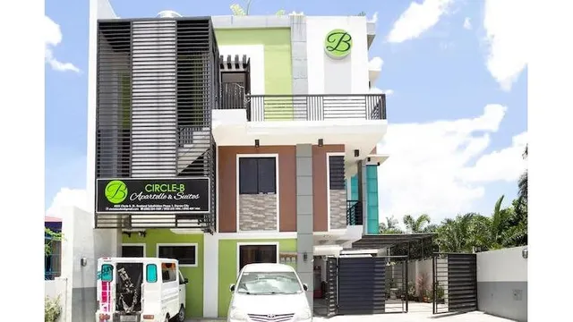 OYO 165 Circle-b Apartelle & Suites