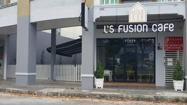 L's Fusion Cafe