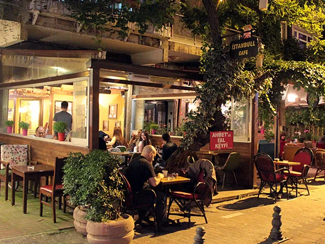 İstanbull Cafe