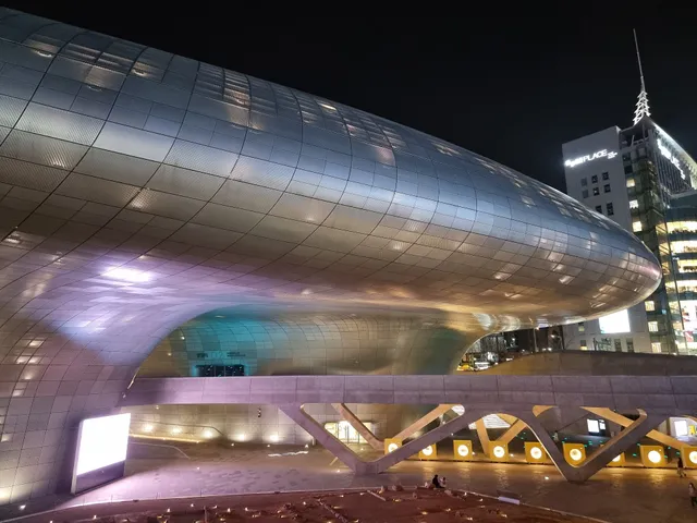 Dongdaemun Design Plaza (DDP)